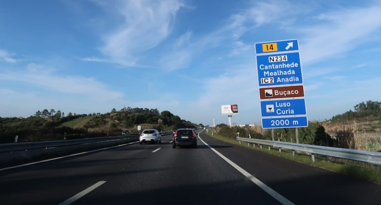 Aluguel de carro no Porto: dicas de locadoras, preços e onde ir