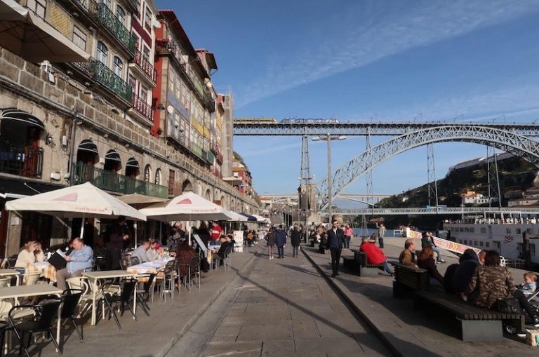 10 pousadas boas e baratas no Porto, pra fazer tudo a pé