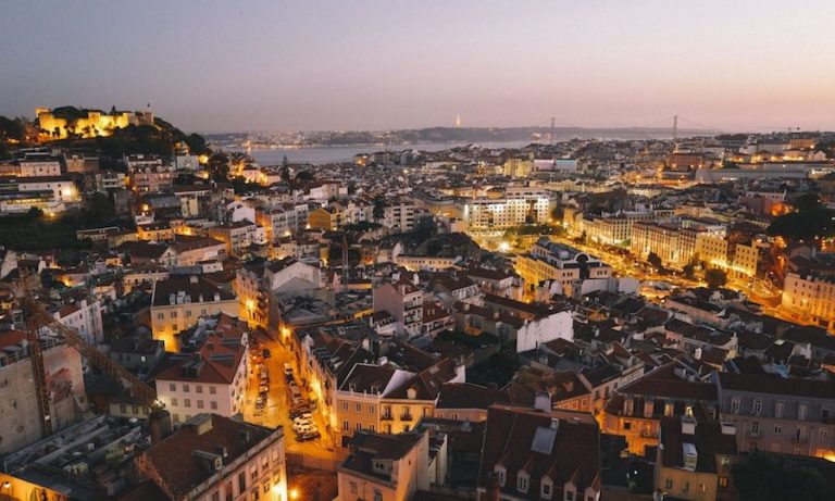 5 lugares diferentes para o réveillon em Portugal